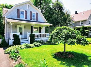 18 Estrada Rd, Central Valley, NY 10917