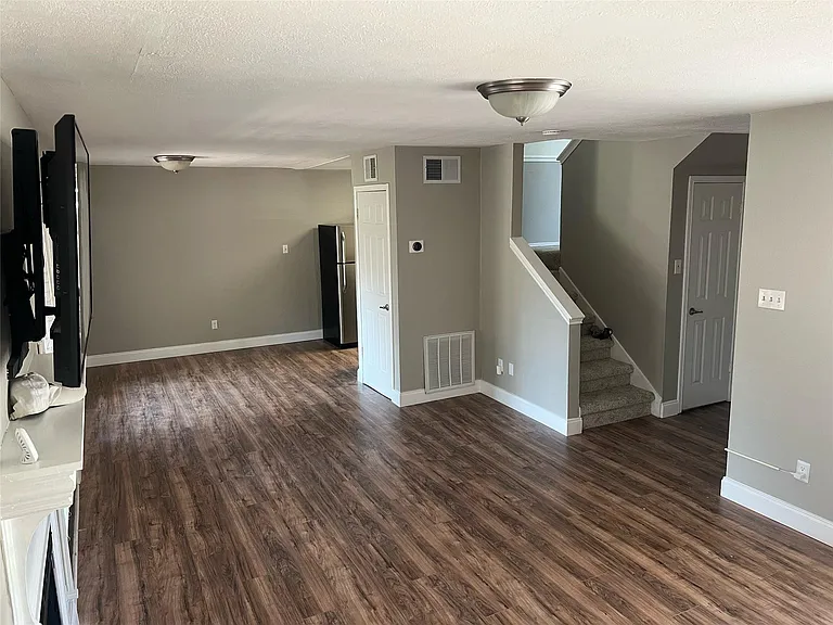 3650 Fore Cir — Photo 2