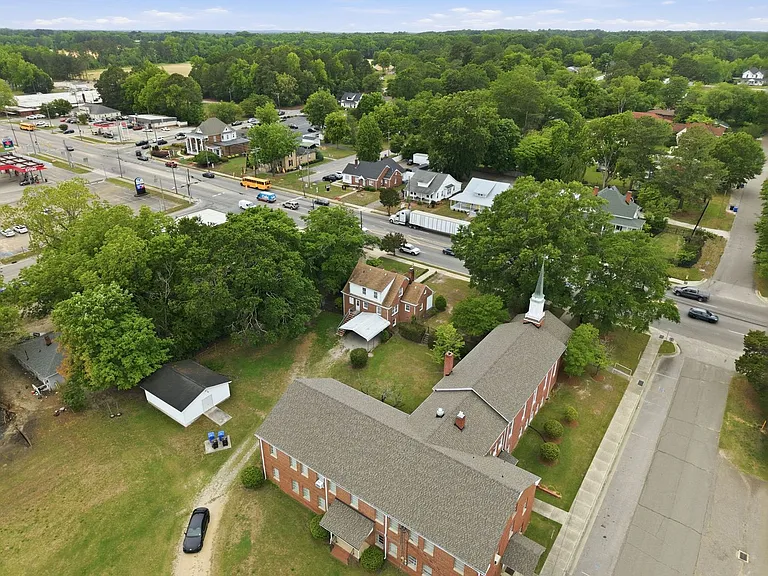 1203 S Main St — Photo 43