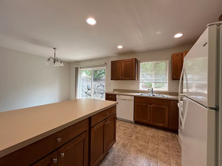 11718 Golden Ridge Pl NW — Photo 4