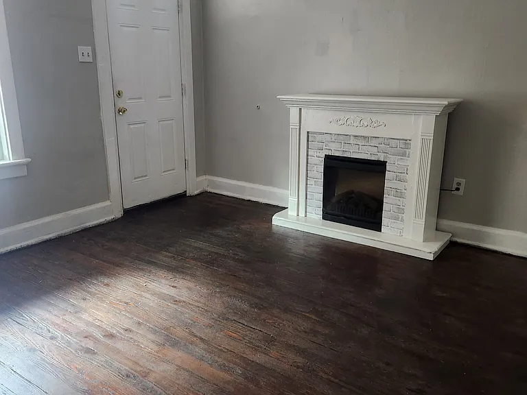 2618 Agate St — Photo 5