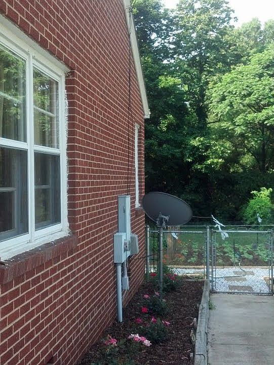 2nd image of 825 Old Winston Rd
