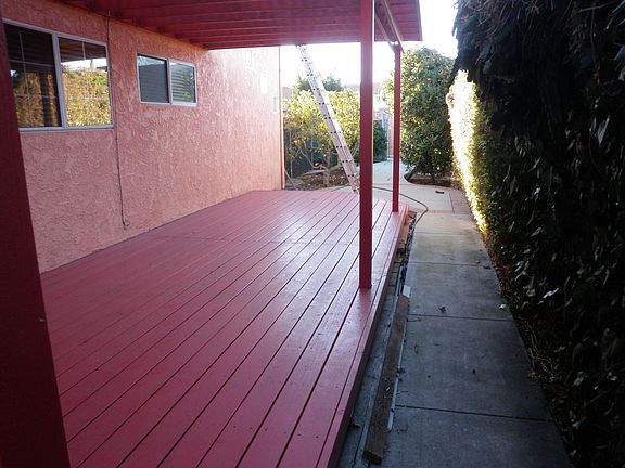 5th image of 4834 Utah St