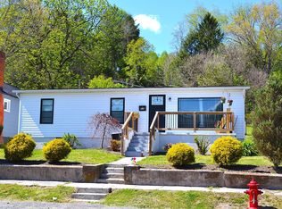 818 Pocahontas Ave, Ronceverte, WV 24970