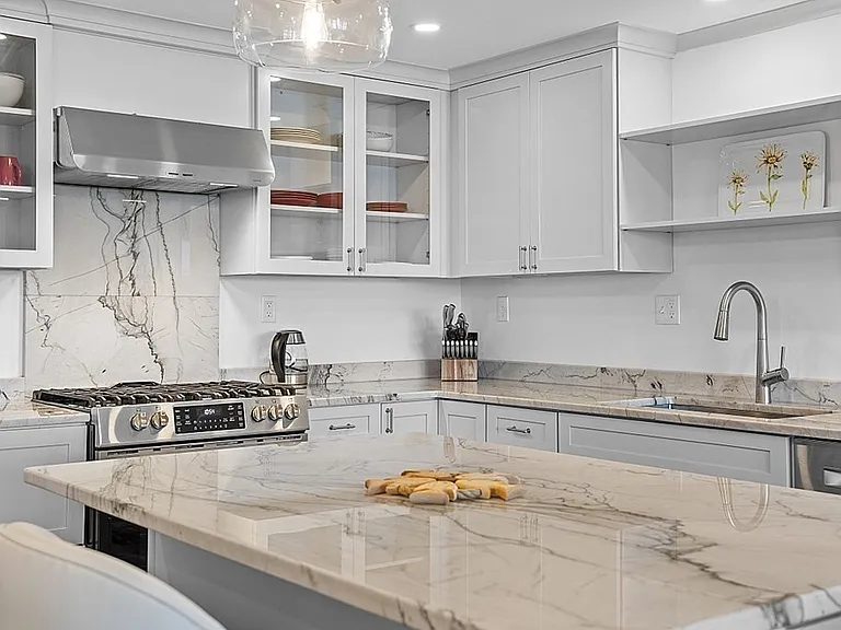 25 Atlantic Ave #2 — Photo 8