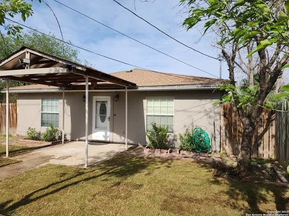 507 Bryan Ave, Carrizo Springs, TX 78834