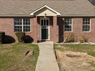 110 Jay Ln #B, Hampton, GA 30228