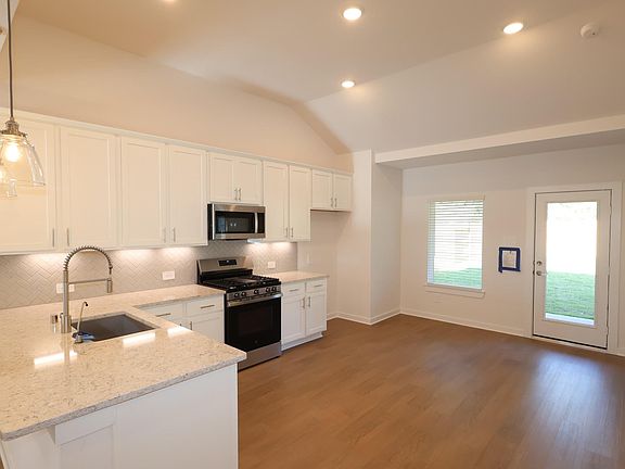 2nd image of 21242 Jacaranda Blossom Way