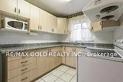 3 bed, $2,800 — Photo 2