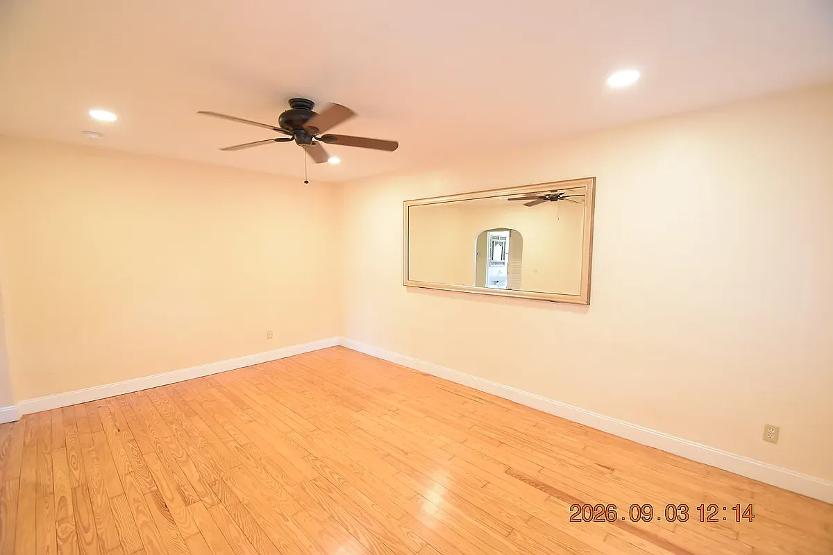 1 bed, 1000 sqft, $1,250 — Photo 2