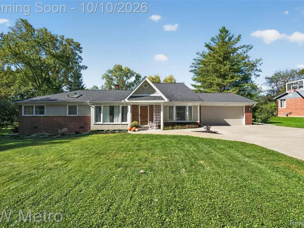 24723 Westmoreland Dr, Farmington Hills, MI 48336