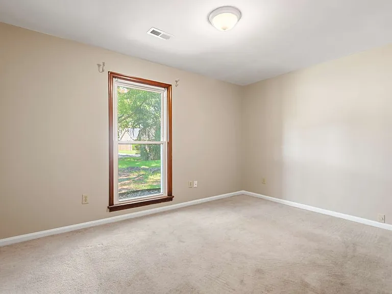 617 Longleaf Rd — Photo 20