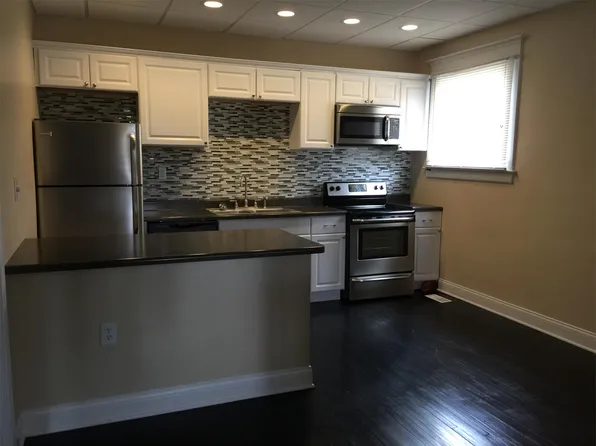 1225 8th St #1225, Huntington, WV 25701