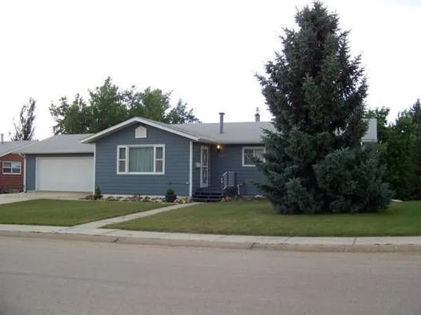 1212 Walworth St, Belle Fourche, SD 57717