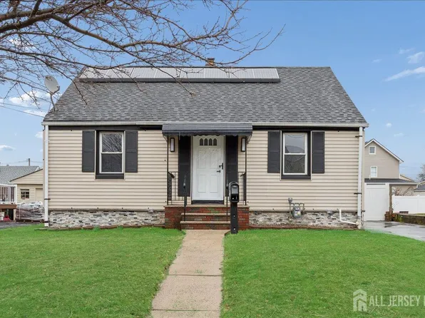 92 William St, Carteret, NJ 07008