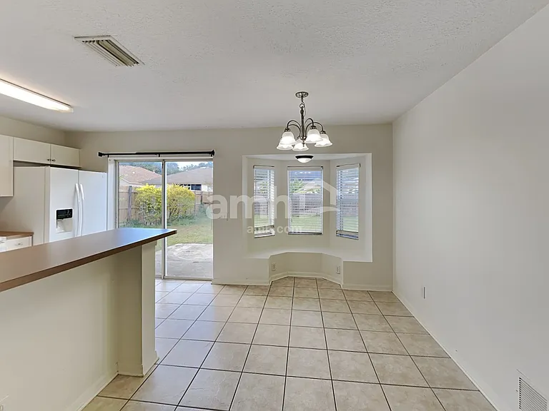 9643 Patrician Dr — Photo 5