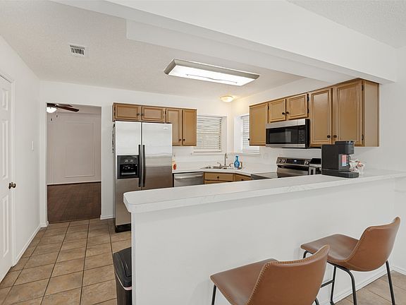 4th image of 1719 Cliffcrest Dr
