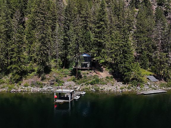 3rd image of 3872 Point Rd