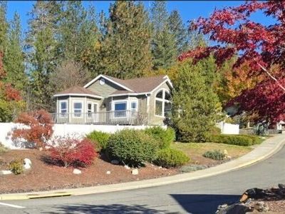 212 Wagon Wheel Dr, Grants Pass, OR, 97527