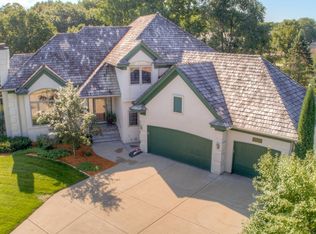 10168 Gristmill Rdg, Eden Prairie, MN 55347