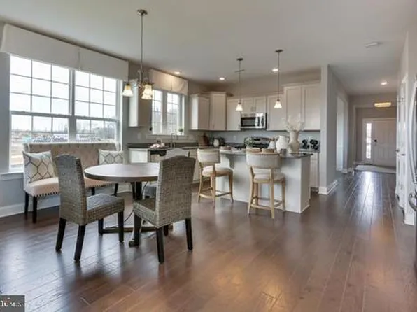 59 Tower Blvd, Mount Holly, NJ 08060