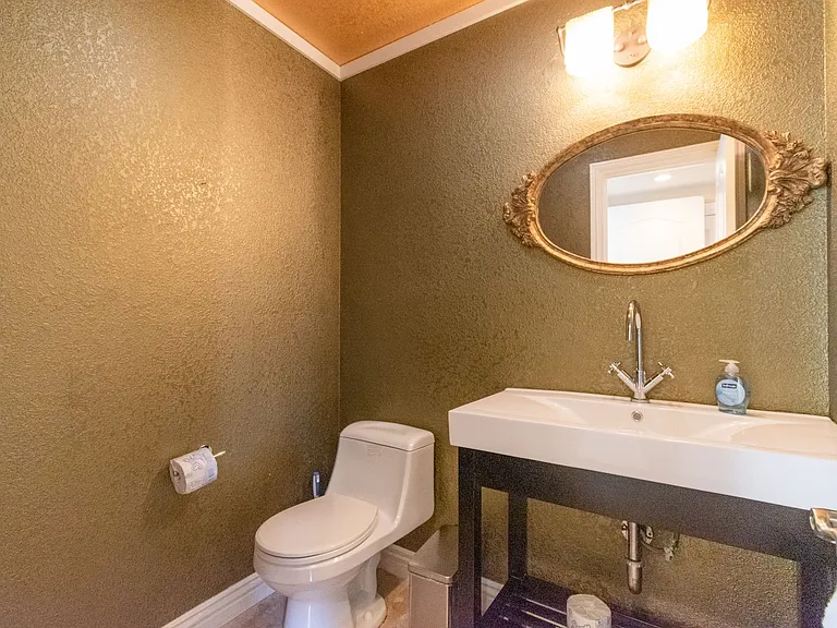 1547 Deluca Dr — Photo 16