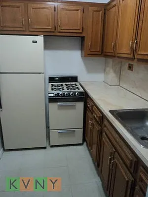 Rented by KVNY Soho | media 10