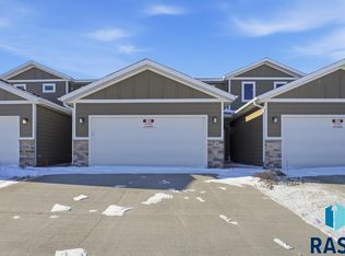 9214 W Ark Pl, Sioux Falls, SD 57106