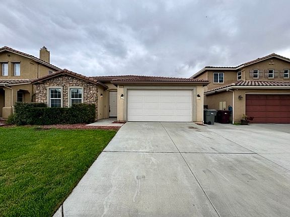 4th image of 35627 Denver Cir