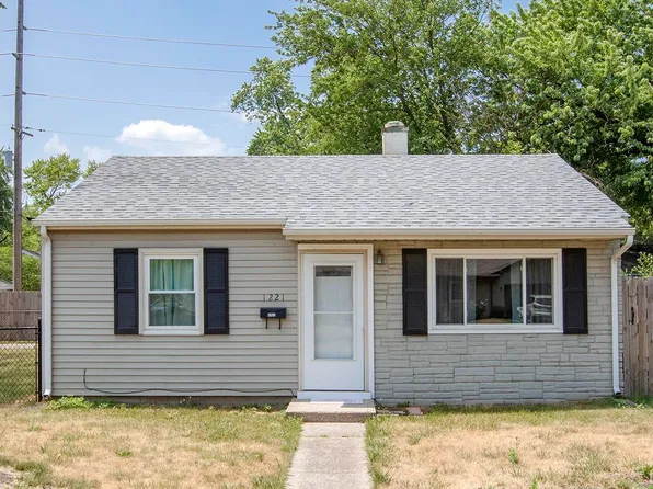 1221 Cone St, Elkhart, IN 46514