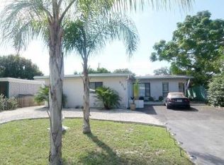 5318 Newton Ave S, Gulfport, FL 33707