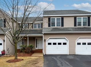 16 Shire Rd #16, Leominster, MA 01453