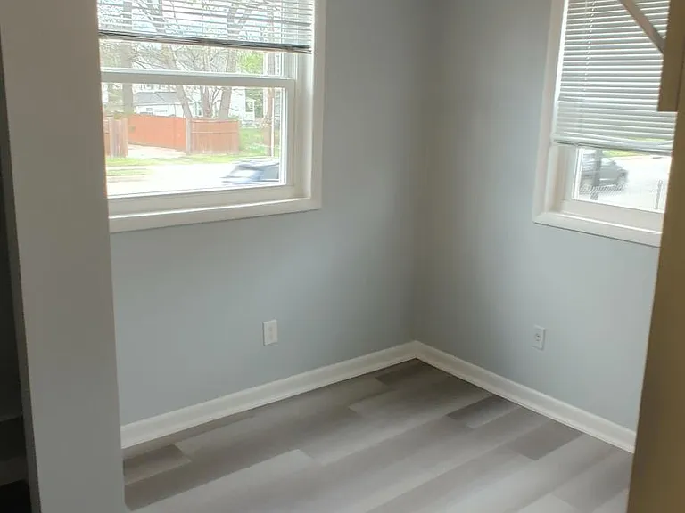 608 Eastern Ave NE #101 — Photo 5