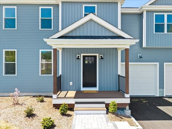 12 Valley Run Dr, Attleboro, MA 02703