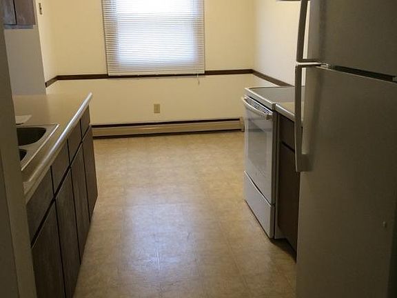 2nd image of 4609 Thurston Ln APT 4