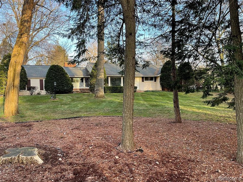 1st image of 6477 Sunningdale Dr