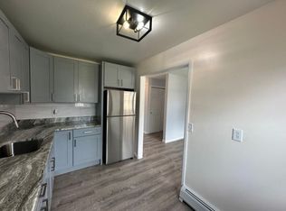 101A W 22nd St #1, Bayonne, NJ 07002