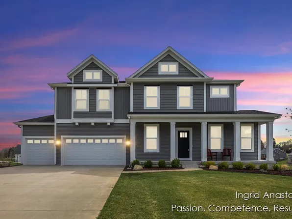 6830 Golden View Dr SE, Grand Rapids, MI 49512