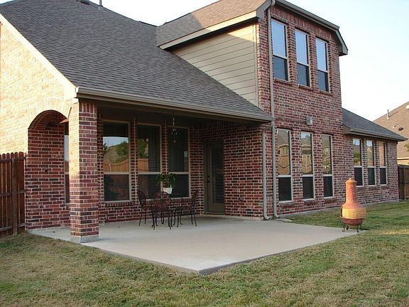 3rd image of 8102 Lake Valley Ct