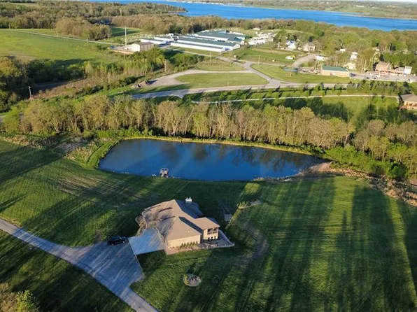 18401 Ssr Hwy W, Smithville, MO 64089