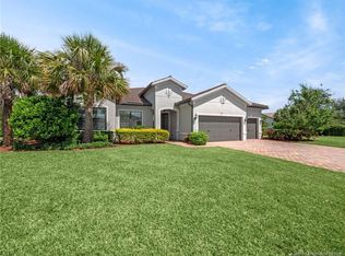 724 SW Sea Green St, Palm City, FL 34990