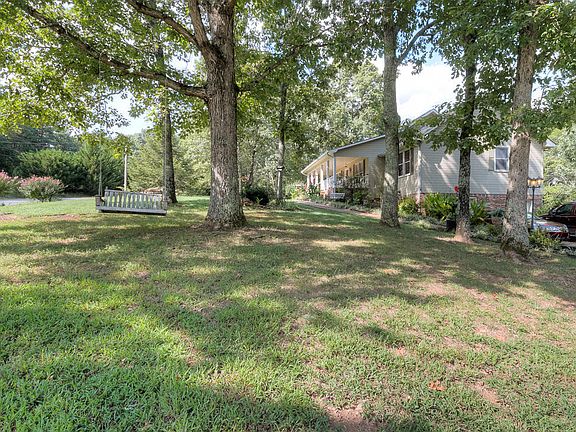 4th image of 516 Knobb Hill Dr NW