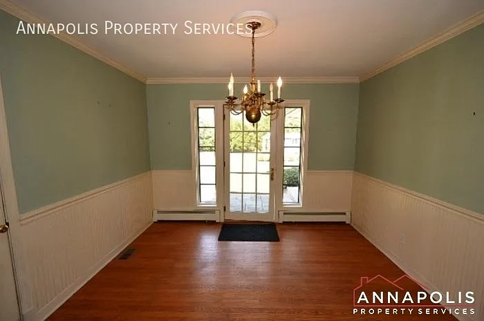 208 Avondale Cir — Photo 5