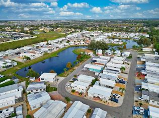 520 Golf Crest Ln #27, Davenport, FL 33837