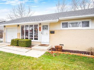 430 Morgan Ln, Hoffman Estates, IL 60169