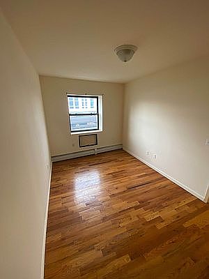 5th image of 37-21 32nd St #309