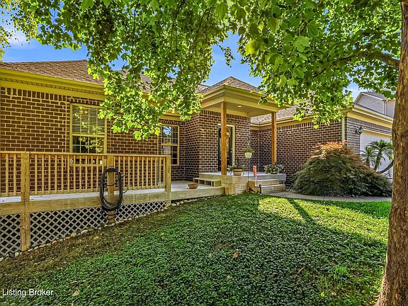 3rd image of 416 Buckman Station Ct