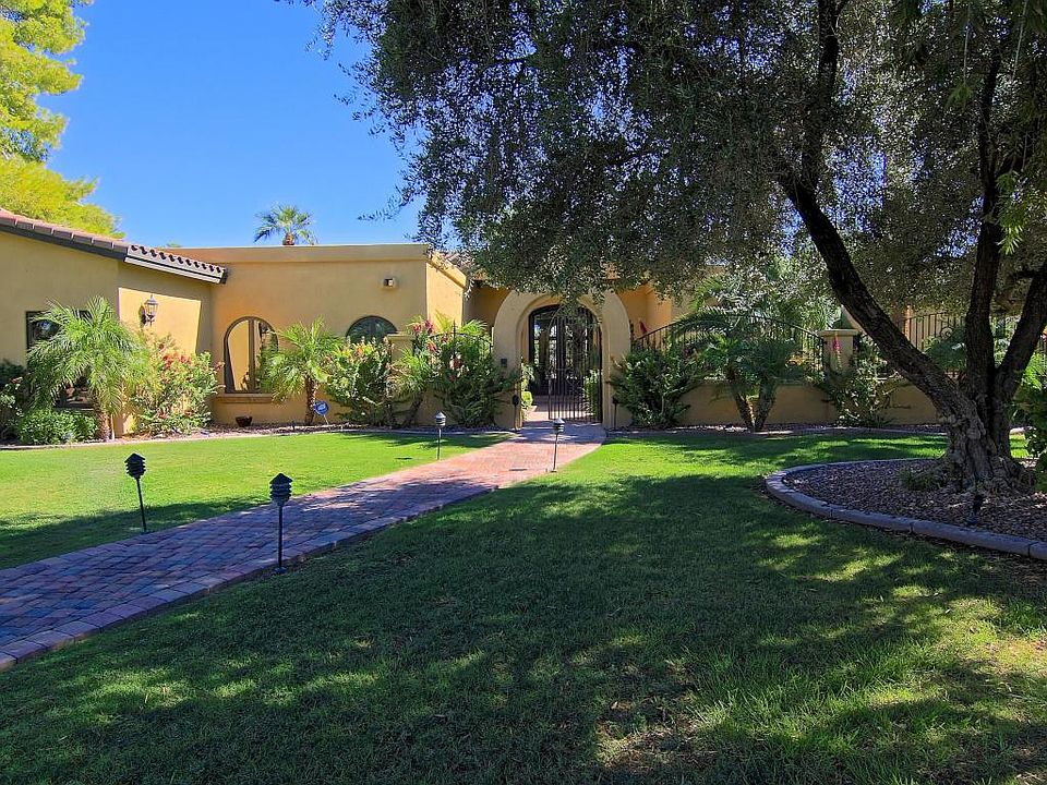 1st image of 290 E Cercado Ln
