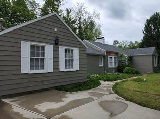 5212 N Hickory Rd, Muncie, IN 47303