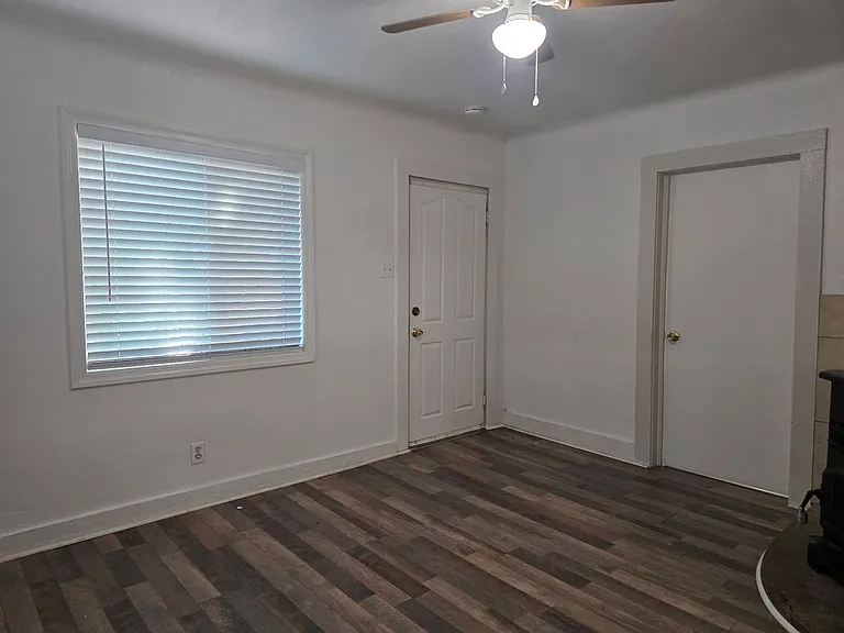 2050 Bransetter 5410 Cedars Rd — Photo 12